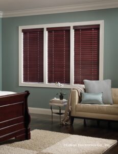 Lutron Sivoia QS Wireless Wood Blinds with Intelligent Tilt Alignment